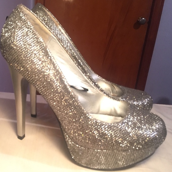 High Heels - Picture 2 of 3