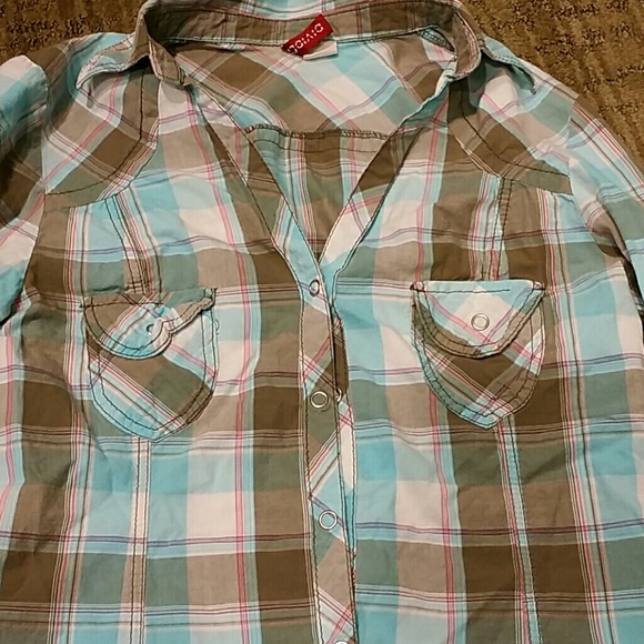 Western button up top - Picture 2 of 2