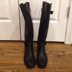 Aerosoles black leatherette and stretchy boots