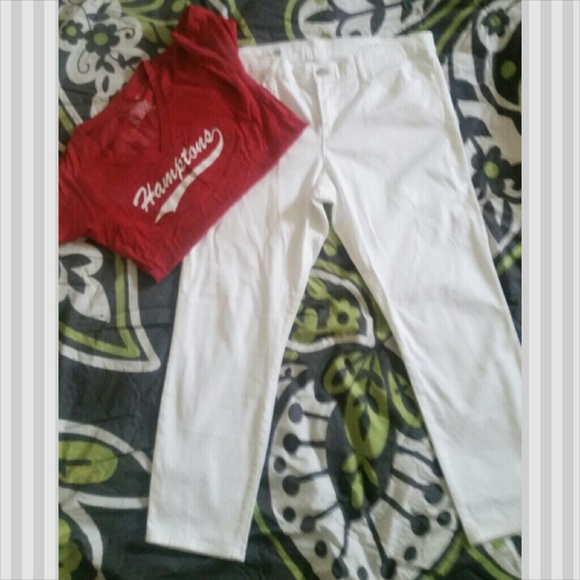 Sold - Picture 3 of 3