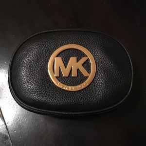 Makeup pouch