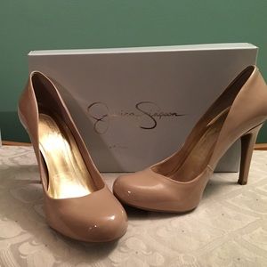 Patent leather stilettos, nude