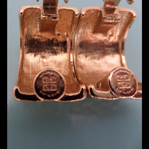 Signed GIVENCHY Gold Basket Weave Clip Earrings - Picture 2 of 4