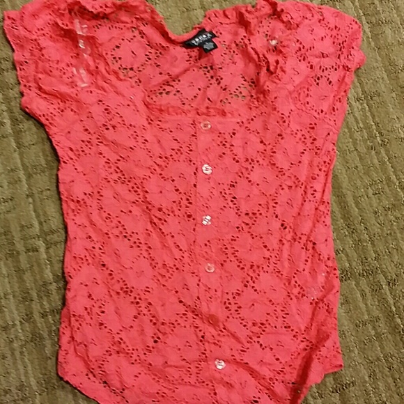 Laced coral top