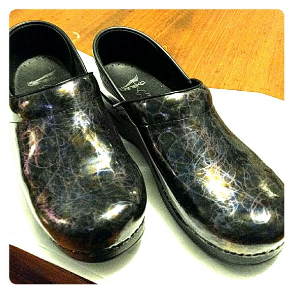 Dansko Professional Lightning patent leather clogs