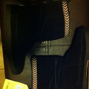 Black Toms Nepal Boots