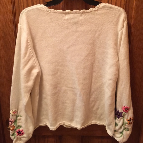 Celina Yang Designs sweater - Picture 3 of 3