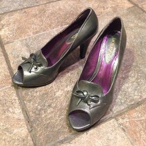 Supercute Bongo heels!