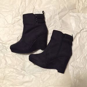 H&M Black Suede Platform Wedge Booties - 6