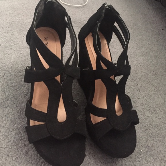 Shoes - BLACK HIGH HEELS
