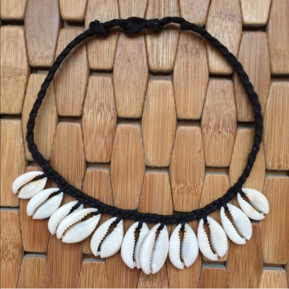 🐚 B U N D L E D 🐚Boho Shell choker/necklace - Picture 2 of 2