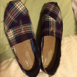 Toms Classic Plaid shoes