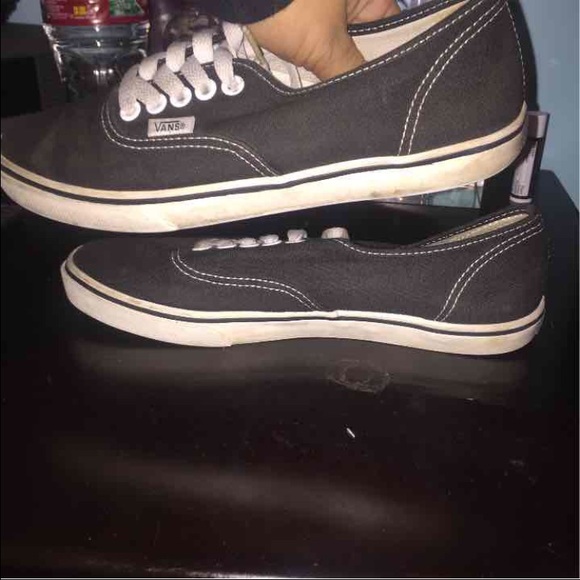 Vans - Picture 3 of 3