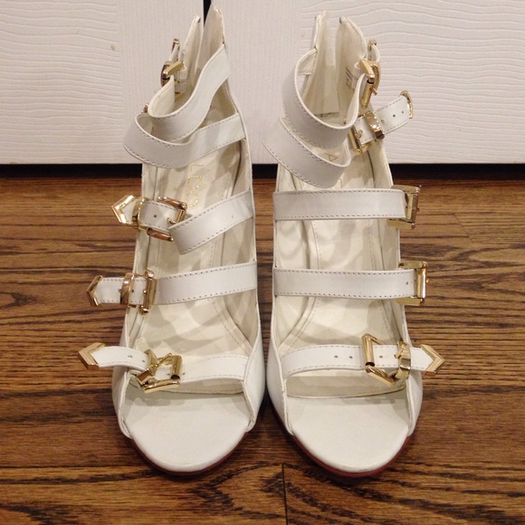 White strappy leather Aldo heels never worn