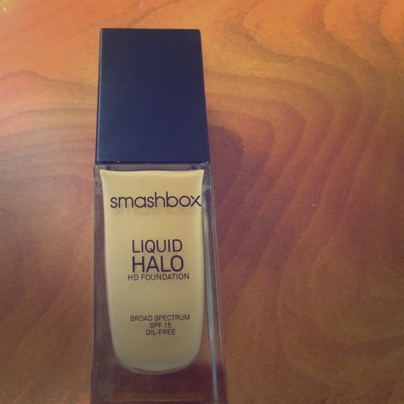 Smashbox Halo HD Foundation