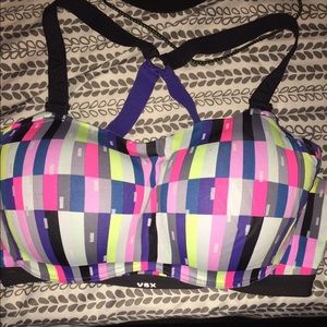 VS sports bra 😍