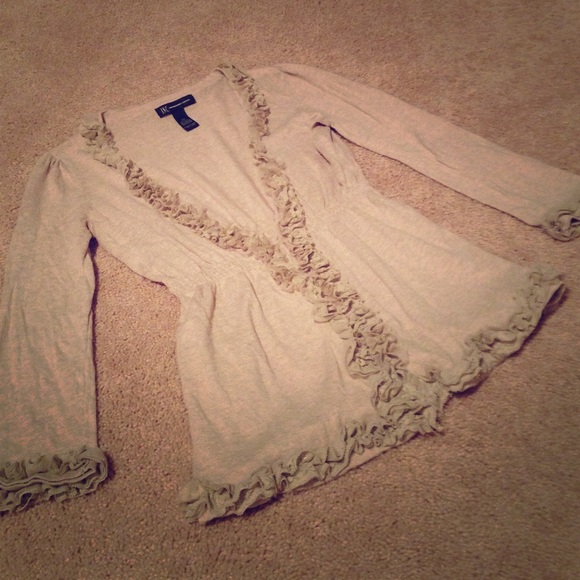 Beige ruffle sweater