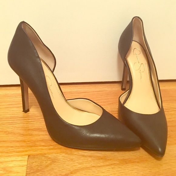 Jessica Simpson pointed toe black leather pump
