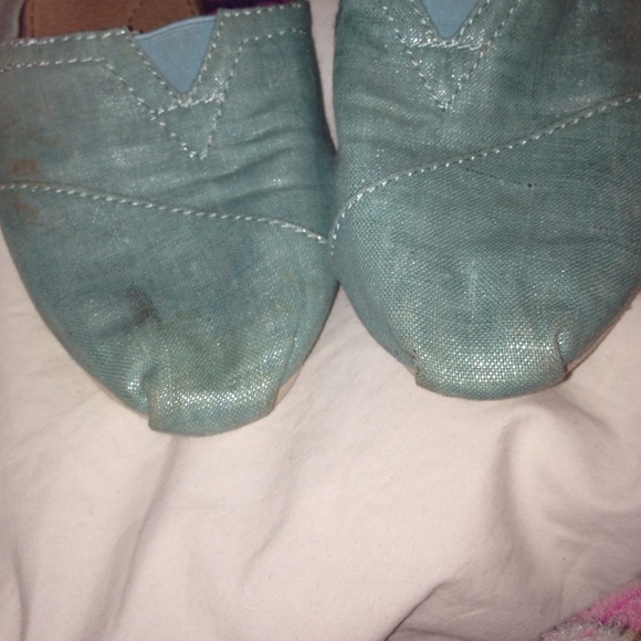 Toms - Picture 4 of 4