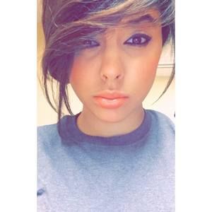 Meet your Posher, Catherine