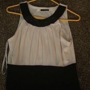 Black and white dress with pockets