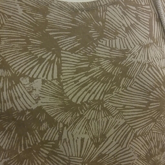 Printed Hooded CMC Top - Picture 3 of 4