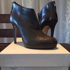 LK Bennett Safia bootie. Dark almond size 38.5.
