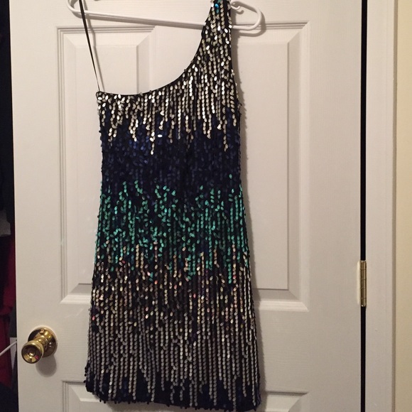 One shoulder short sequin dress