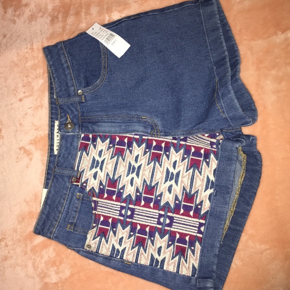 BULLHEAD DENIM CO JEAN SHORTS
