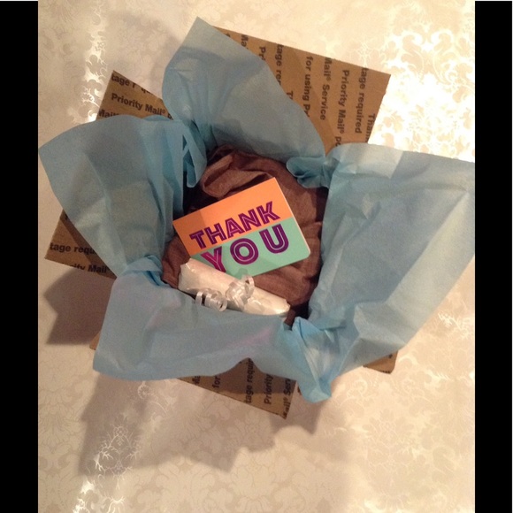 Meet your posher - Hi, welcome to my closet! - Picture 5 of 7