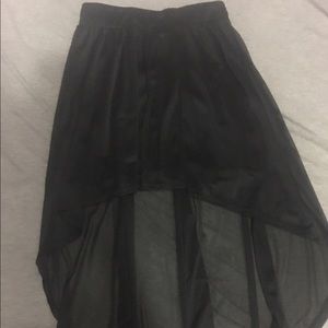 Hi-low black skirt