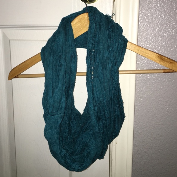 Turquoise infinity scarf!