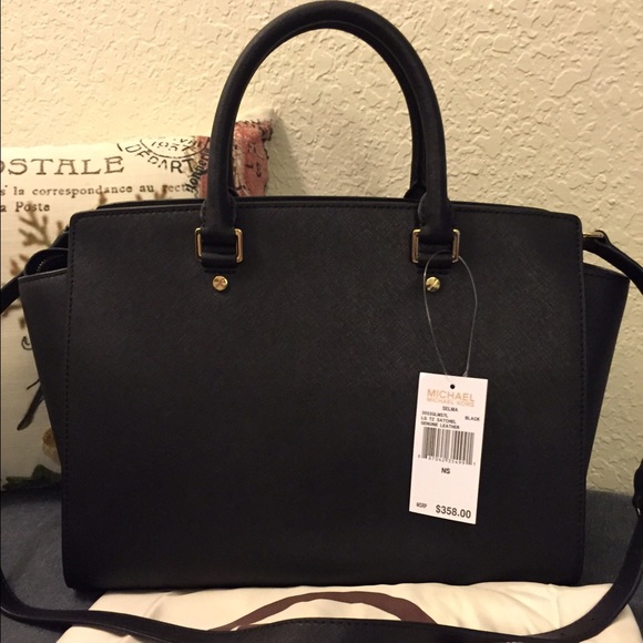 Michael kors black lg saffiano leather Selma NWT - Picture 2 of 3