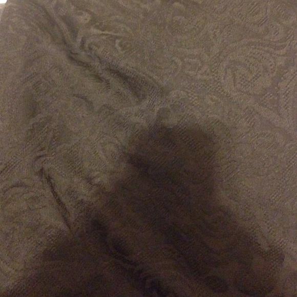 Black Tight Skirt Lace Pattern - Picture 4 of 4