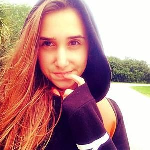 Meet your Posher, Jade