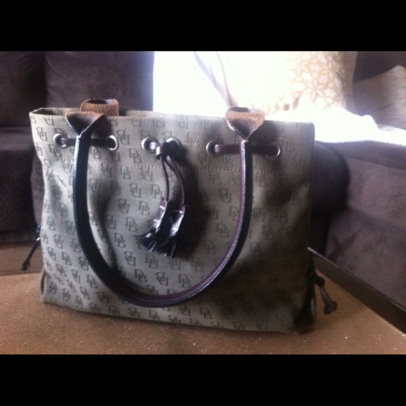 Dooney & Bourke handbag
