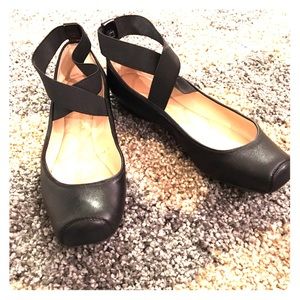 Jessica Simpson Mandalaye  Flat