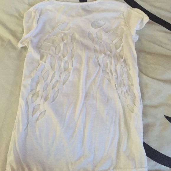 White tee shirt with really cute cutout on back