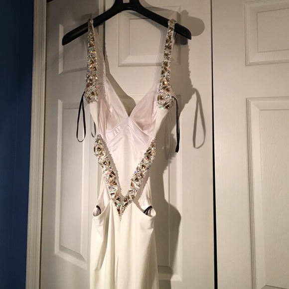Prom Dress - Picture 2 of 4
