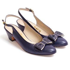 Vintage Salvatore Ferragamo bow shoes.