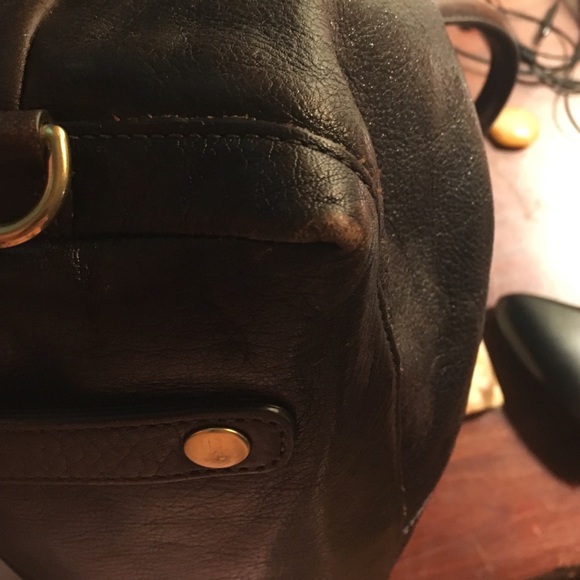 Sold!! Beautiful authentic leather coach purse!! - Picture 2 of 4