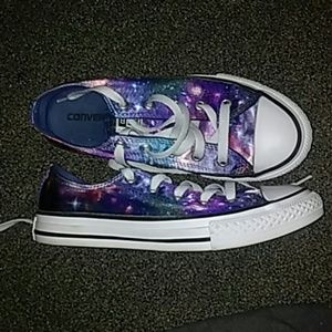 Galaxy converses