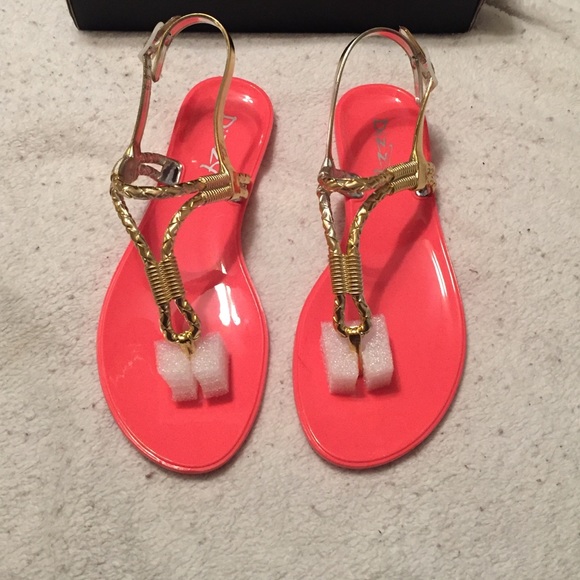 Gold/coral sandals