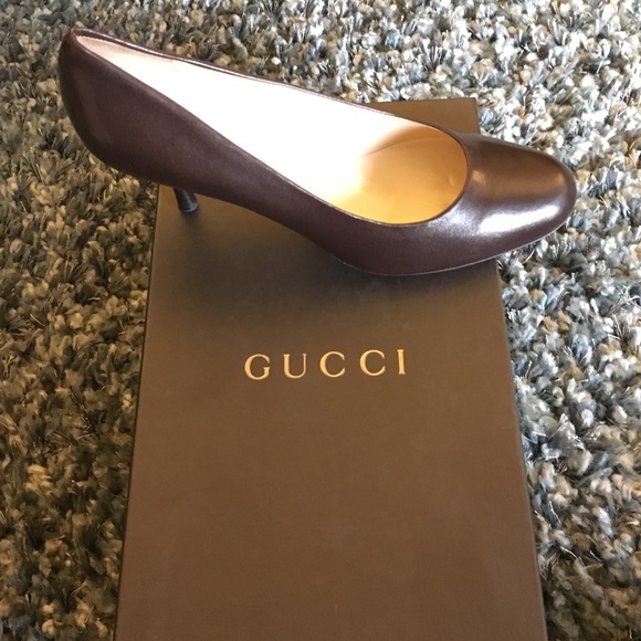 Gucci pumps