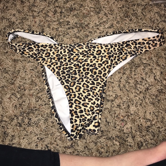 CHEETAH PRINT BATHING SUIT BOTTOMS