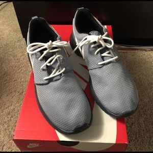 Nike Grey Roshe Run