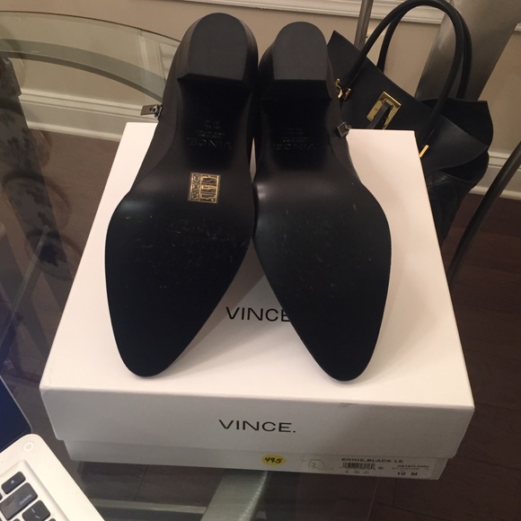 Vince Ennis Black Bootie - Picture 4 of 4