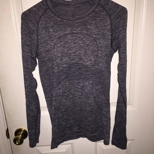Run swiftly long sleeve