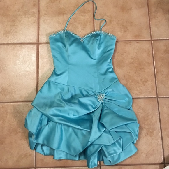 ⚡️FLASH SALE⚡️Alfred Angelo Homecoming/Prom dress