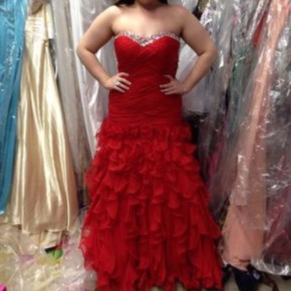 Jovani mermaid-style formal gown